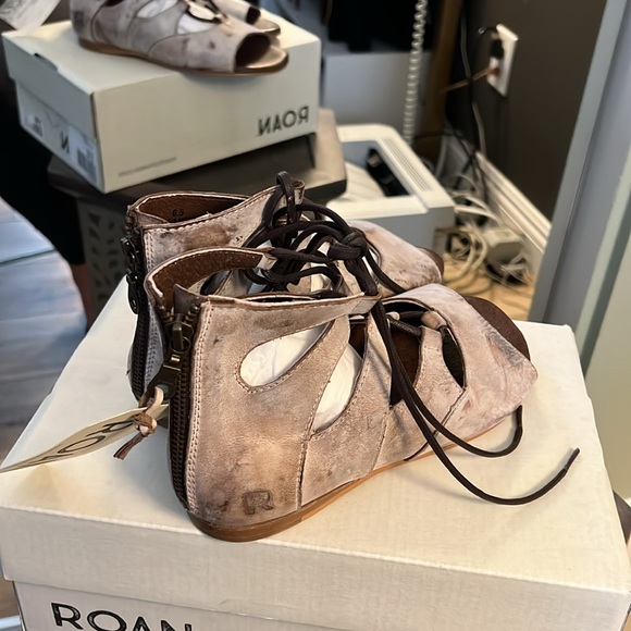 🛑 1 hour SALE. 💎 ROAN by BED/STU, Suede Winnie Flat Sandals - Picture 2 of 8